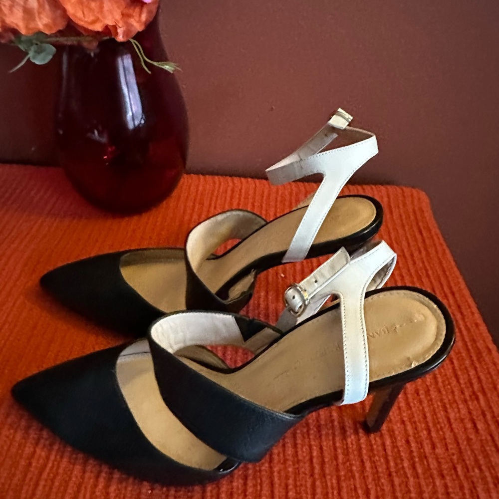 Banana Republic Black and Cream Heels